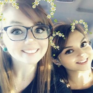 Meet your Posher, Caelie